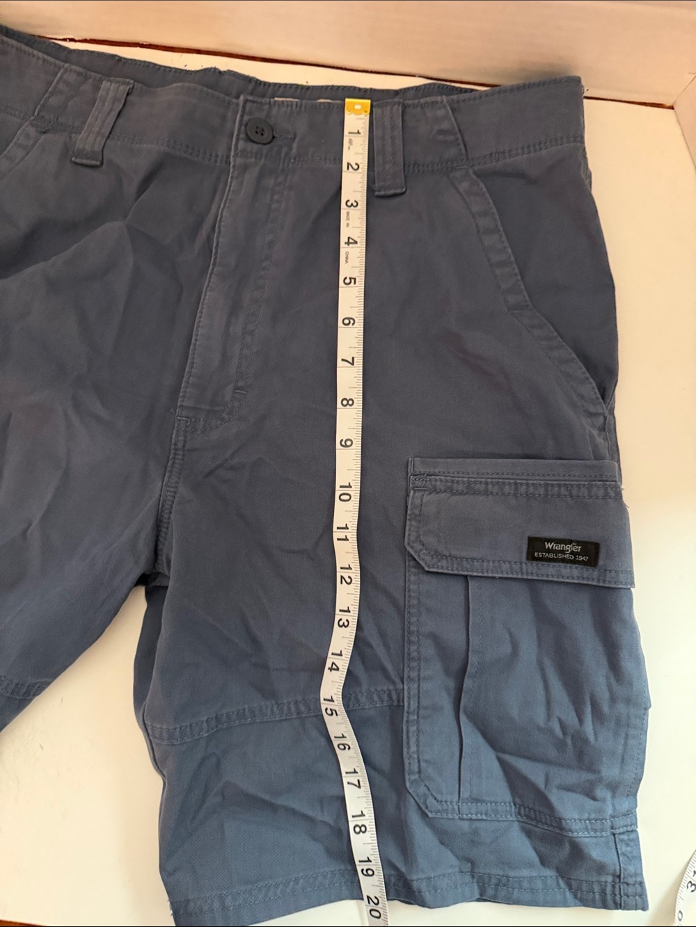 Wrangler Relaxed Fit Men’s 34 Blue Cargo Shorts 9” inseam. - Picture 7 of 7
